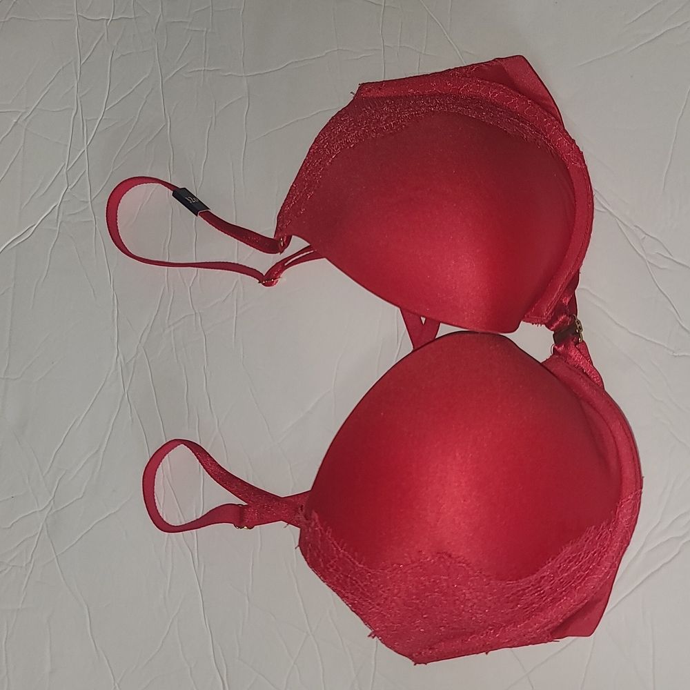 Victoria Secret very sexy push up pigeonnant